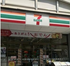 コンビニ　セブンイレブン 江坂駅南店（コンビニ）まで416m