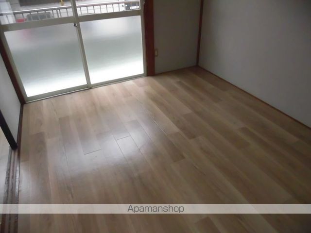 ロイヤルハイツの内装写真