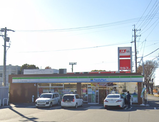 コンビニ　ファミリーマート豊川小坂井町店（コンビニ）まで787m