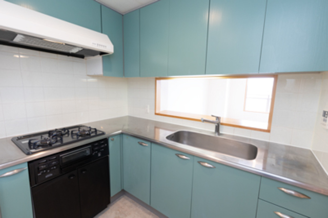 キッチン　※写真は同タイプ住戸です。