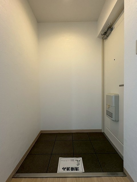 フルハイツ元今の玄関写真