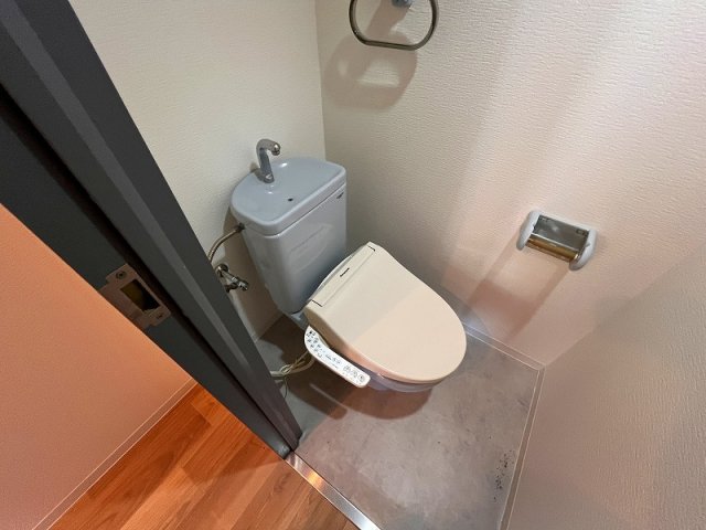 トイレ　トイレもきれいです
