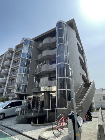 建物外観　外はこのようになっています