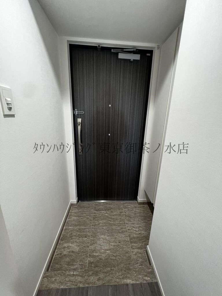 玄関　設備