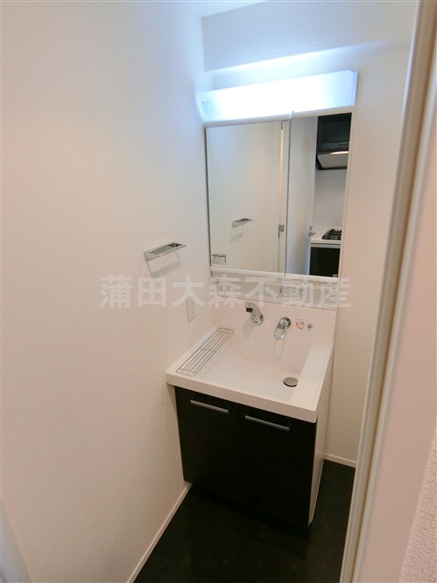 洗面設備　独立洗面台　脱衣所　トイレと独立しています！
