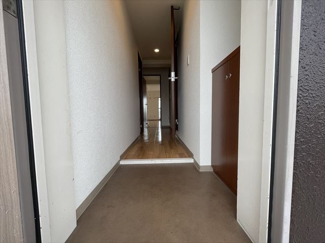 玄関　シューズボックス