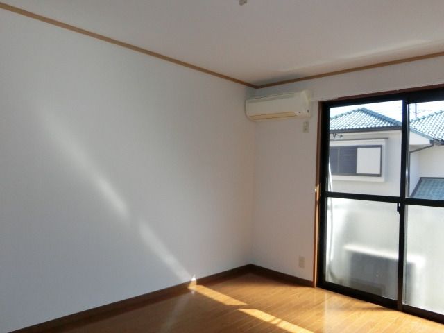 居室・リビング　エアコン完備