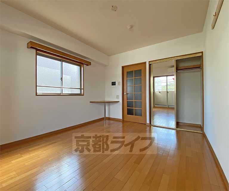 居室・リビング　地下鉄北山駅まで徒歩１分の通勤・通学便利な立地です。角...
