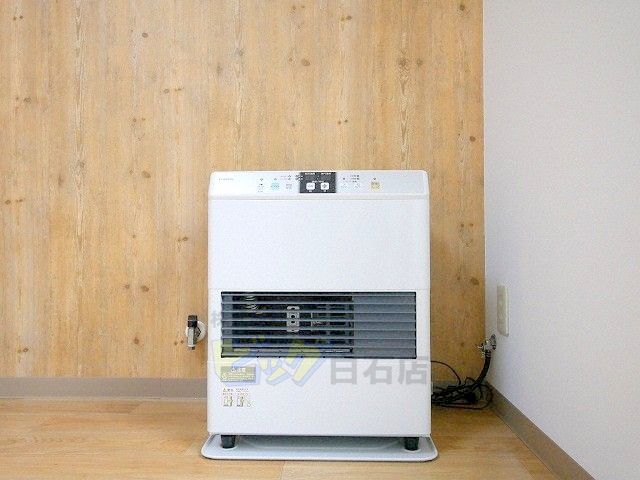 その他設備　経済的で暖かい灯油ストーブ付きです♪