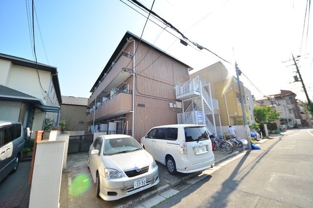 建物外観　★周りに高い建物はありません★