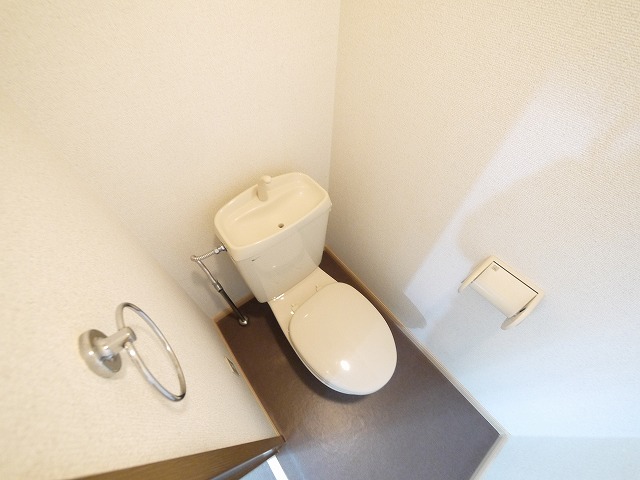 トイレ　シンプルで使いやすいトイレです