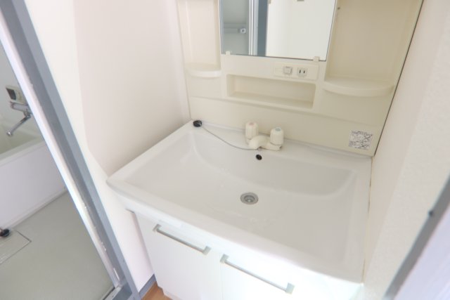 洗面設備　別室の参考写真です。※現況優先