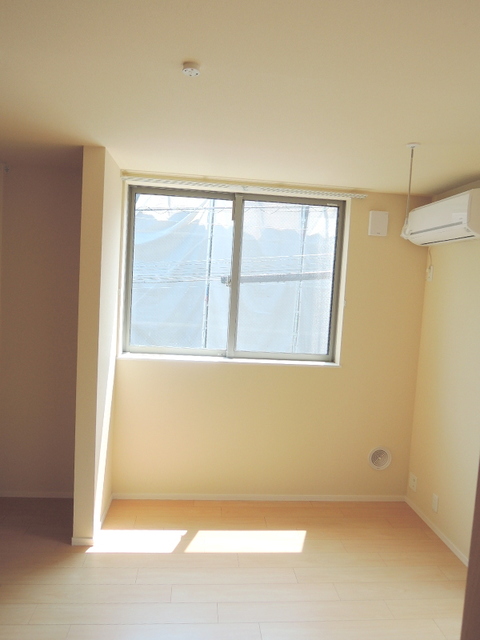 その他部屋・スペース　★明るいフローリングの角部屋です★