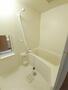 バス・シャワールーム　落ち着いた空間のお風呂です