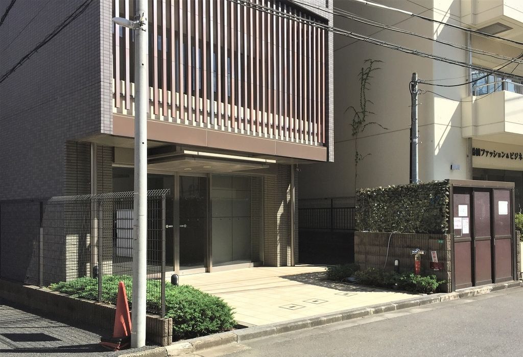 エントランス　外観