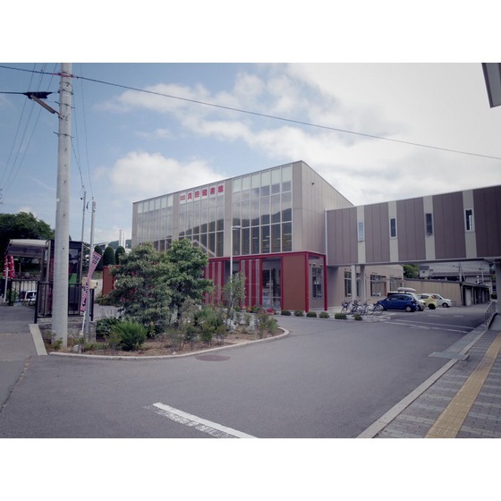 図書館　上田市立真田図書館（図書館）まで1982m