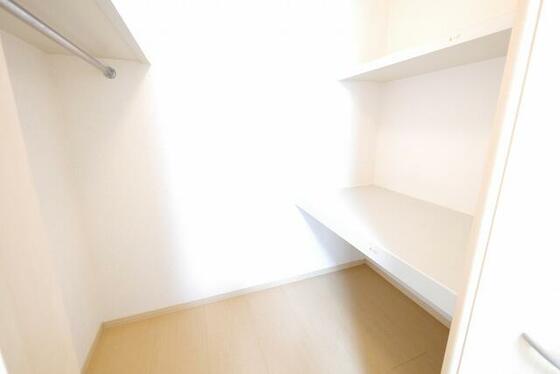 収納　ウォークインクローゼット