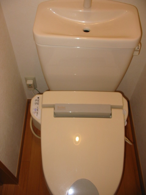 トイレ　ウォシュレット