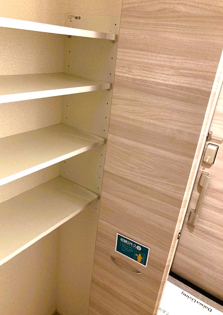 玄関　玄関収納
