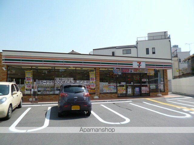 コンビニ　セブンイレブン（コンビニ）まで162m