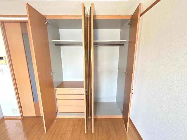 収納　クローゼット