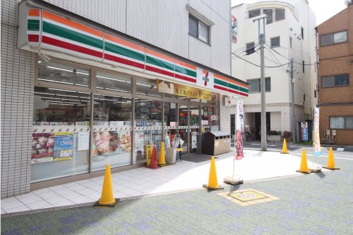 スーパー　セブンイレブン板橋2丁目店（スーパー）まで83m