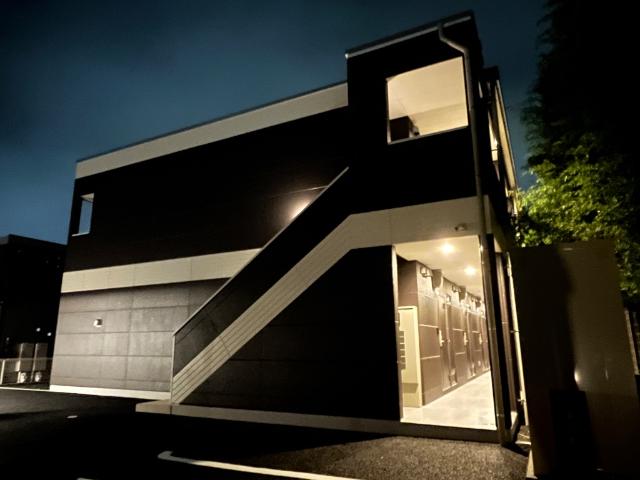 建物外観　外観写真（夜）
