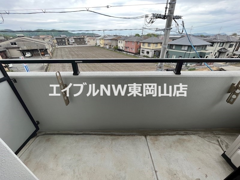 スリーサンズの内装写真