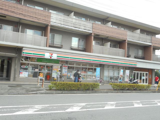 コンビニ　セブンイレブン（コンビニ）まで180m