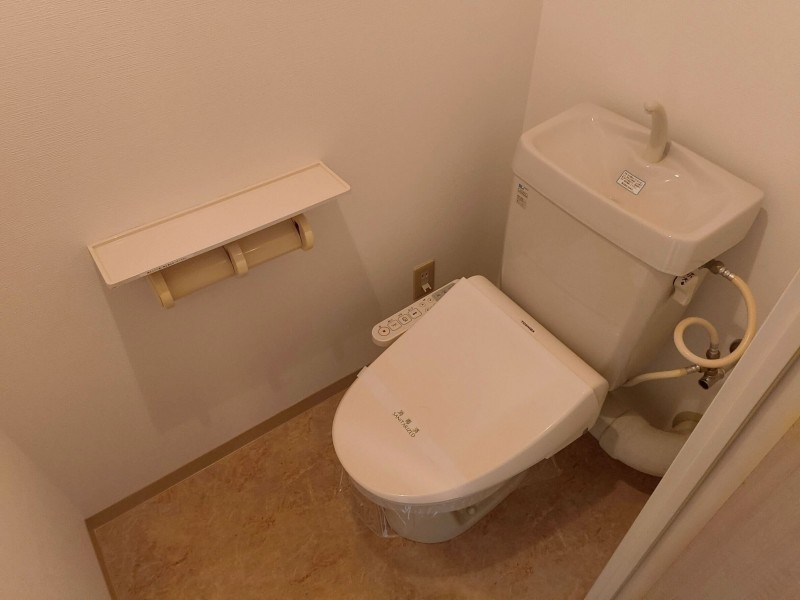 トイレ　コンパクトで使いやすいトイレです