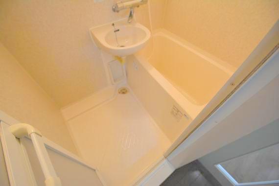 バス・シャワールーム　ゆったりと入るなら、お風呂とトイレとは別々が嬉しいですよね。