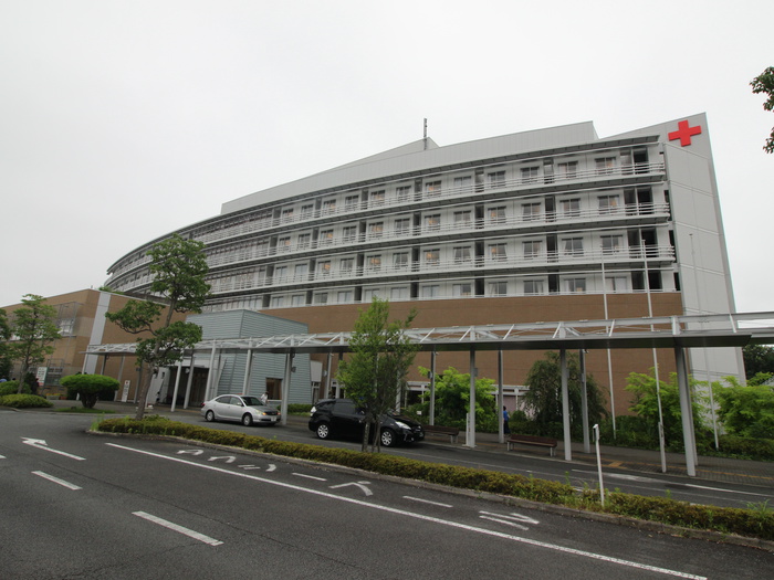 病院　秦野赤十字病院（病院）まで202m