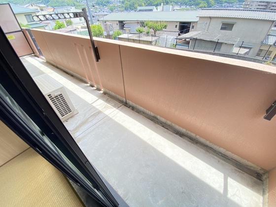 バルコニー　※別号室の写真です。