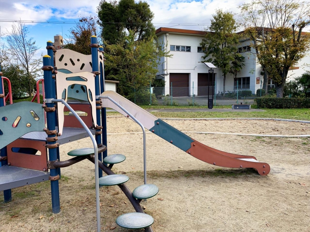 公園　安威川公園（足跡公園）（公園）まで395m