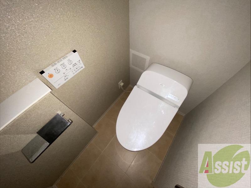 トイレ　こちらはトイレです。清潔感があり、安心して使用できます。
