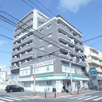 エステートモア白金クロスの外観写真