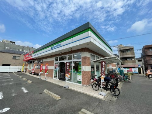 コンビニ　ファミリーマート千種今池南店（コンビニ）まで143m