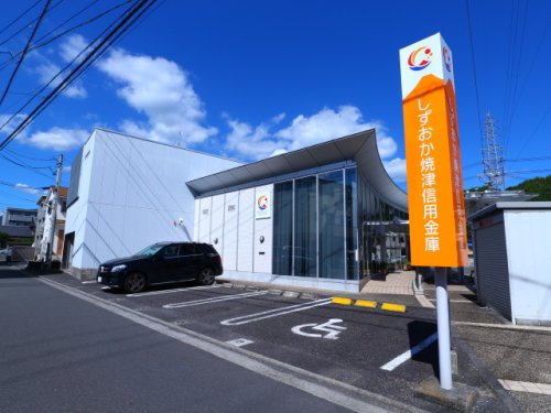 コンビニ　ローソン 静岡上伝馬店（コンビニ）まで427m