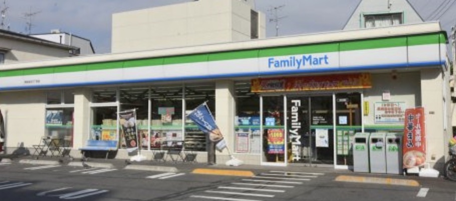 コンビニ　ファミリーマート阿佐谷北六丁目店（コンビニ）まで243m