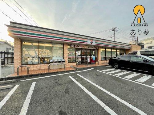 コンビニ　セブンイレブン 横浜峰沢町店（コンビニ）まで721m