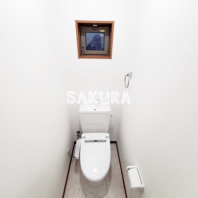 トイレ　落ち着いた色調のトイレです♪