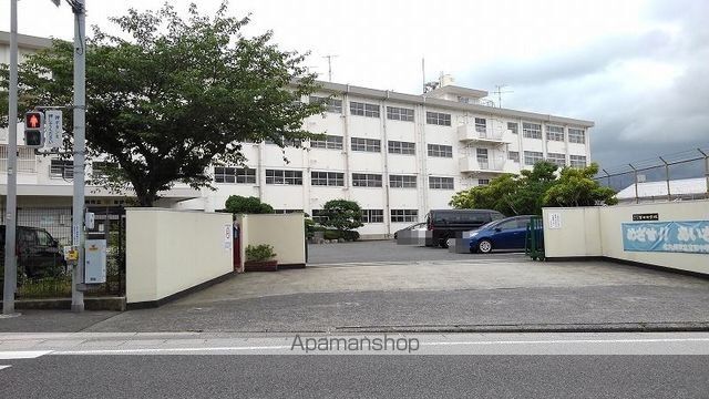 中学校　北九州市立　吉田中学校（中学校）まで350m