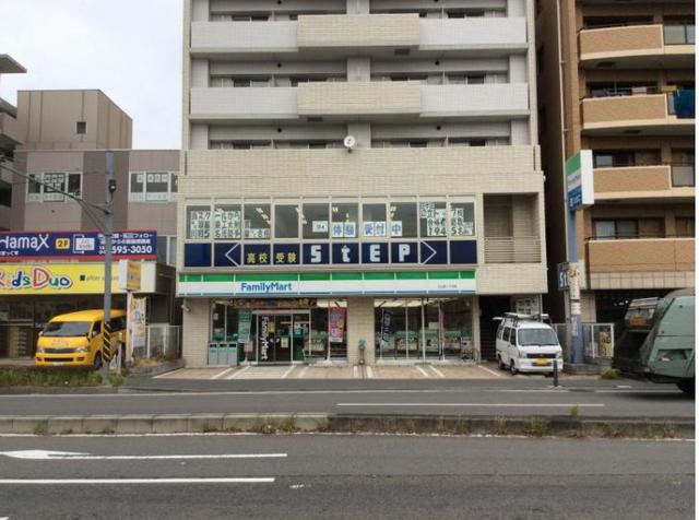 コンビニ　ファミリーマート北山田一丁目店（コンビニ）まで251m