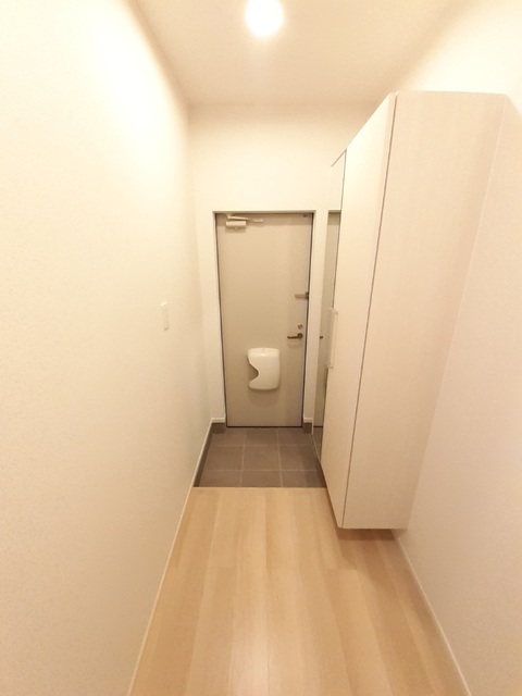 ひまわり柞田 Cの玄関写真