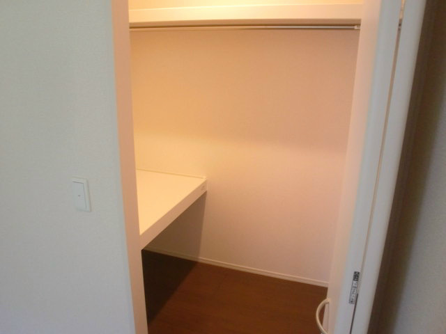 収納　同型タイプ