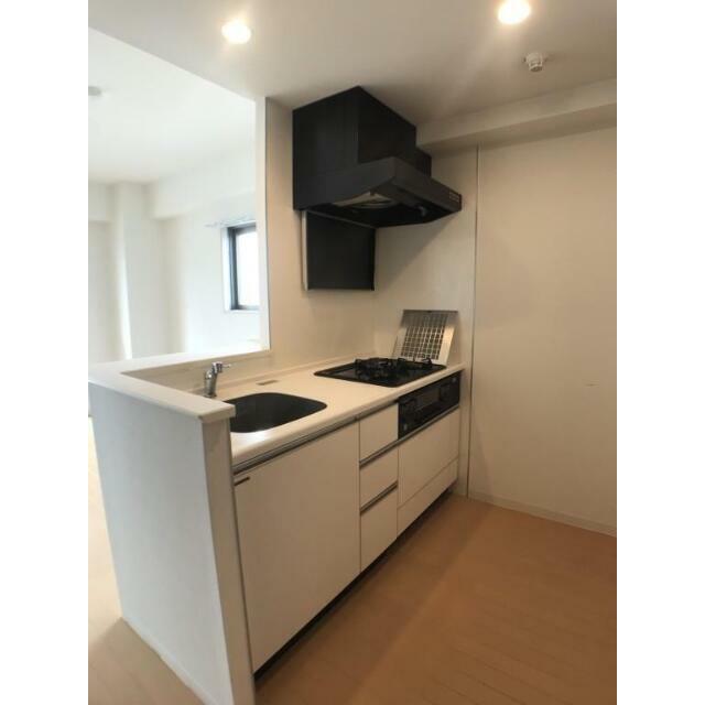 キッチン　※反転タイプ参考写真