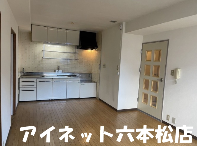 居室・リビング　広々としていいですね。
