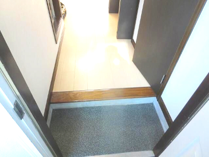 玄関　玄関です。