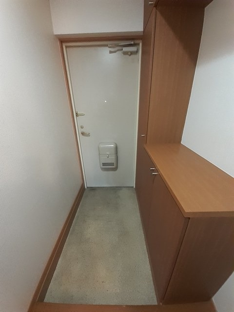 玄関　図面と現状に相違がある場合には現状を優先
