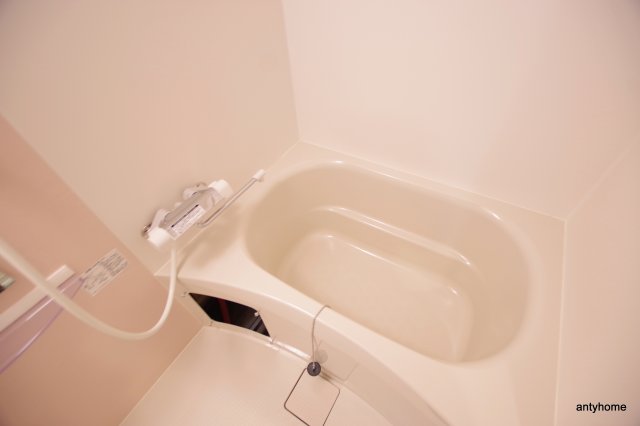 SERENITE本町refletの風呂写真